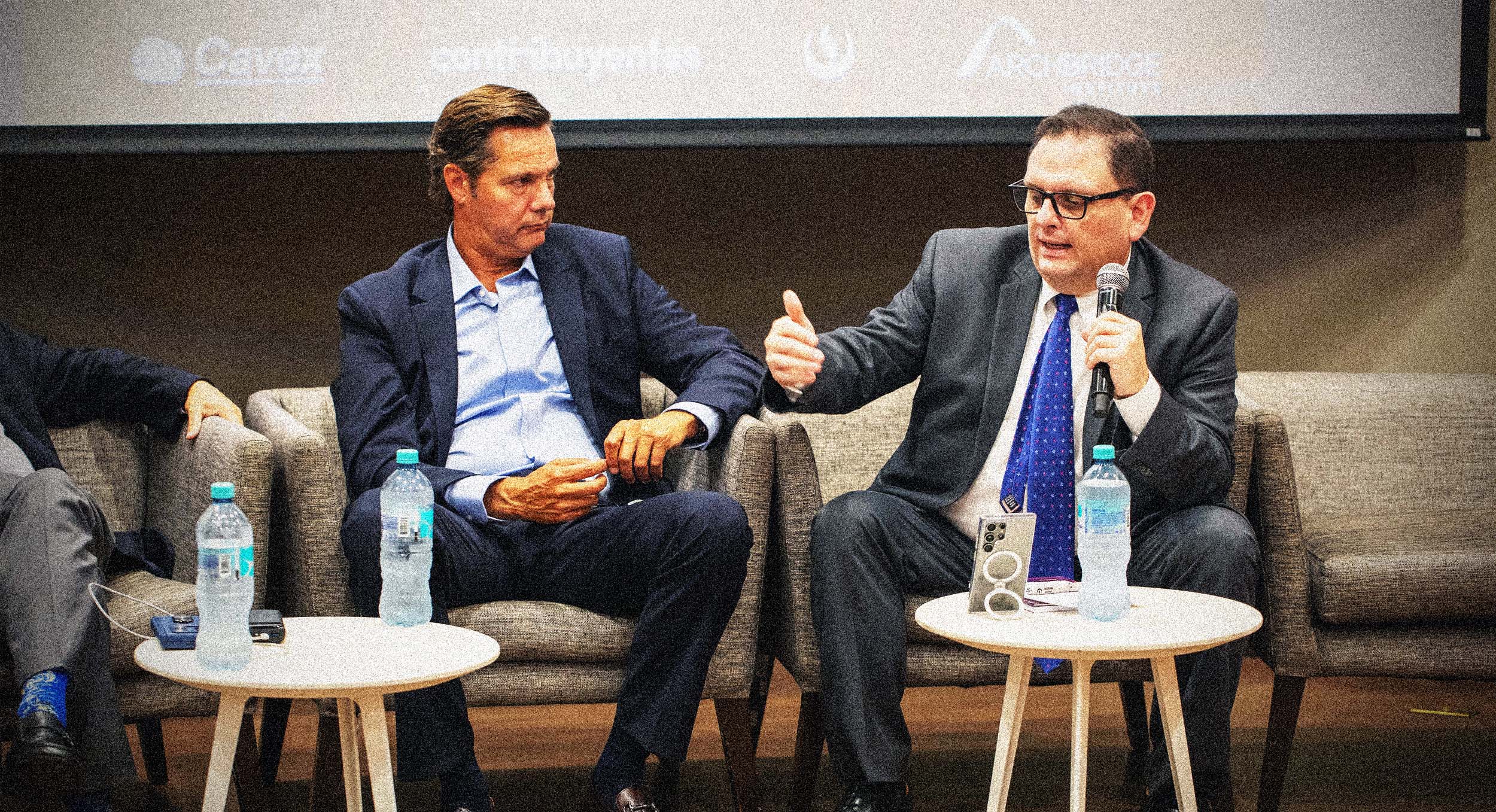 “Consenso por el Perú” reunió a ocho partidos políticos para discutir la reforma del Estado
