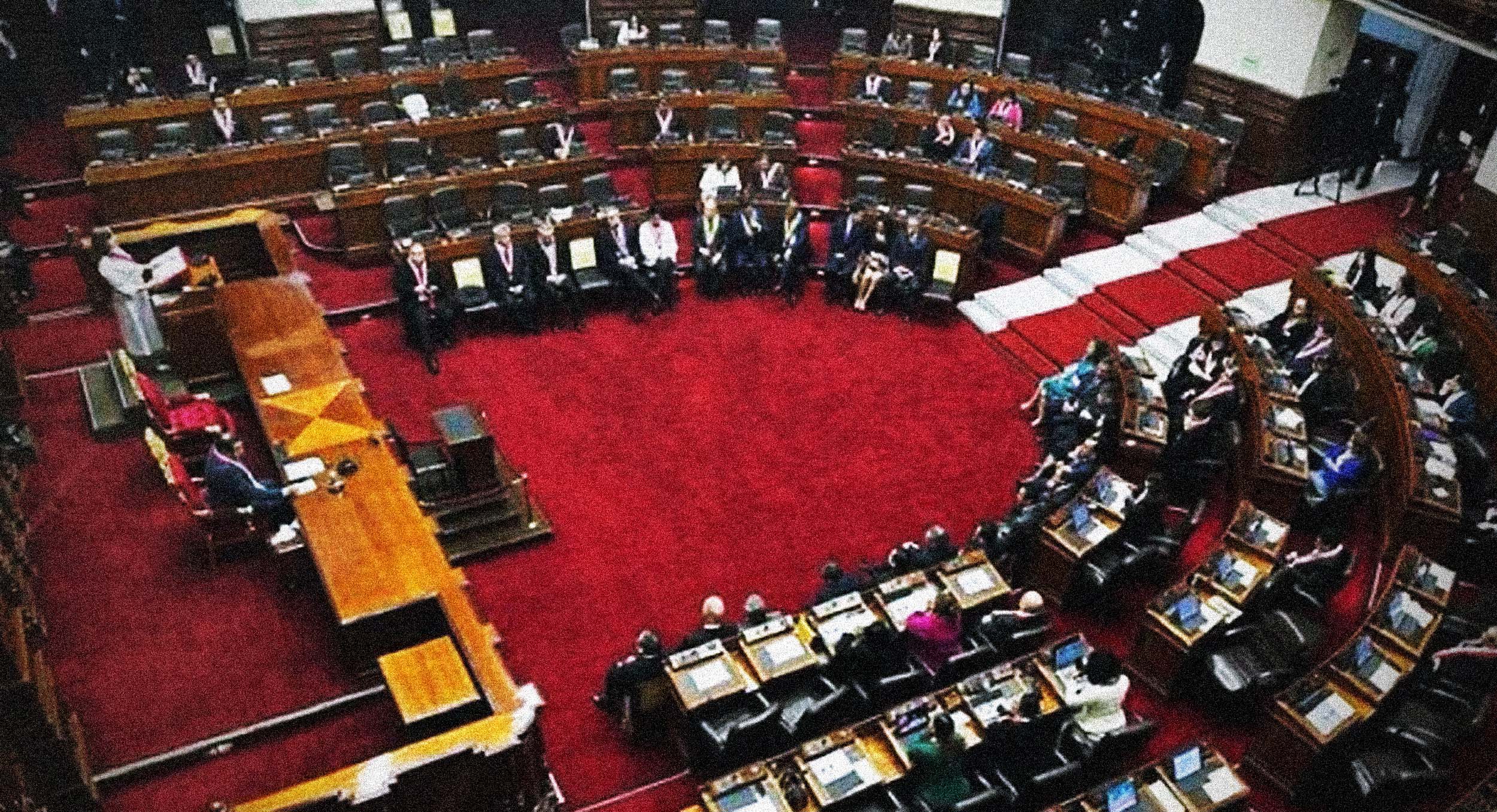 Dina Boluarte dando su mensaje a la nación en el Congreso